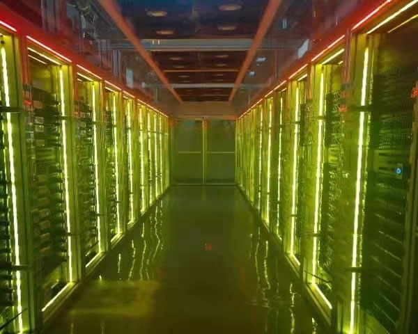 US server