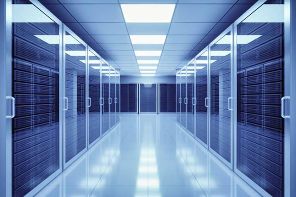 Video Comparison And Analysis And Inspiration Between German Computer Rooms And Chinese Computer Rooms