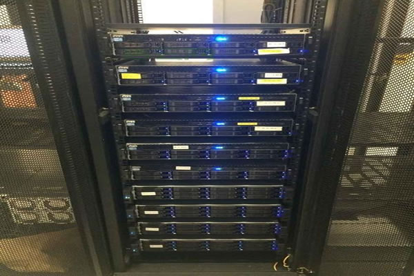 How many IPs are generally needed for an effective operation of a US server cluster?